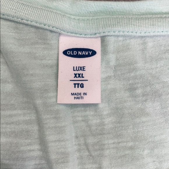 Old Navy XXL Luxe Curved Hem Tee - Picture 2 of 2
